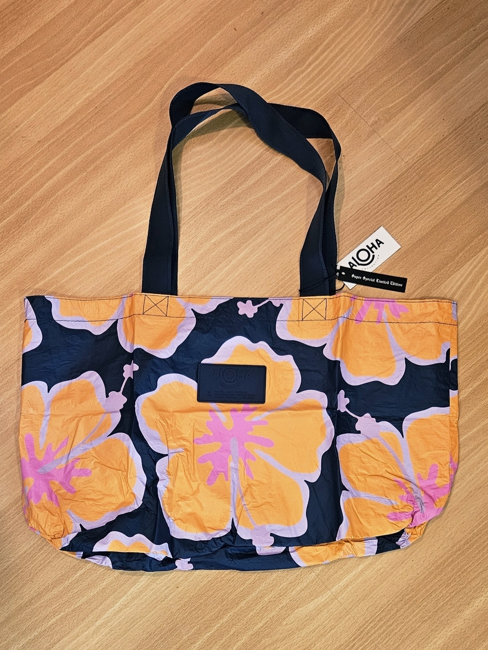 ALOHA Collection Pua Waikiki Holo Holo Tote Bag